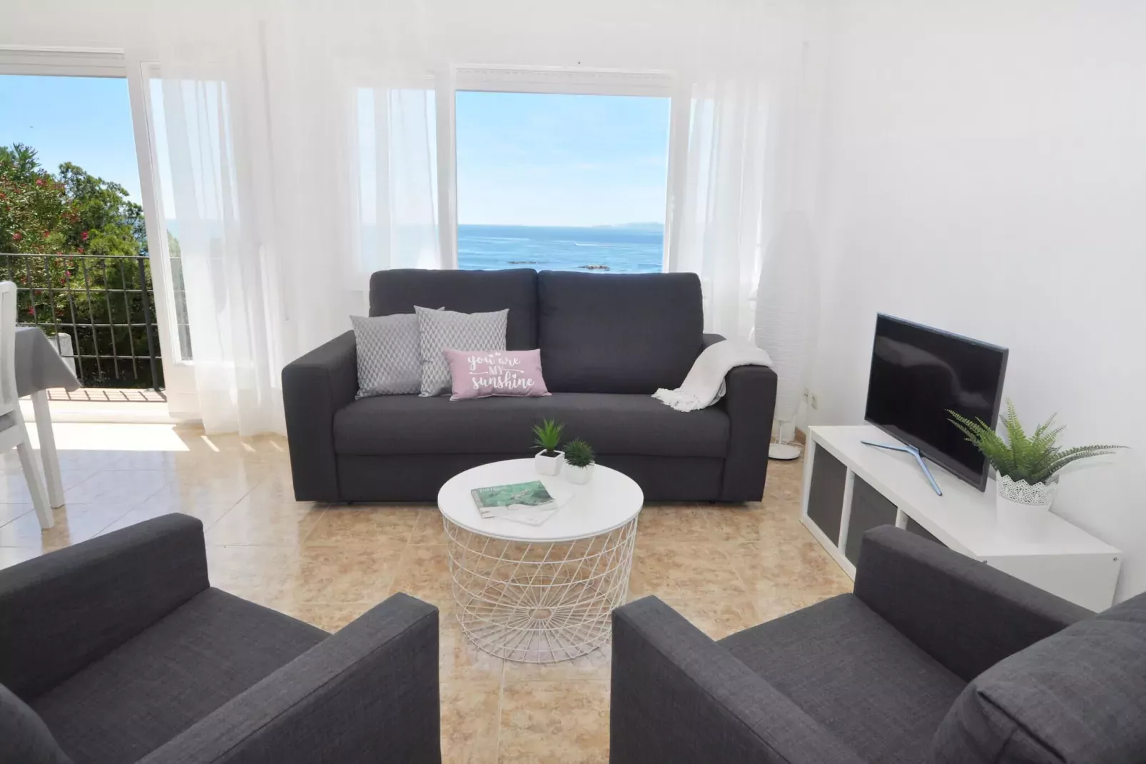 1172 CANYELLES vista Mar-Woonkamer