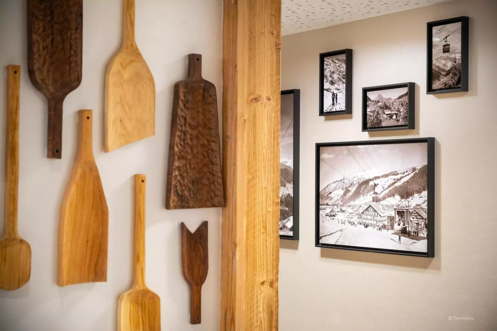 CHAPELLE DABONDANCE Le Flocon Blanc A40P-Hal-ontvangst