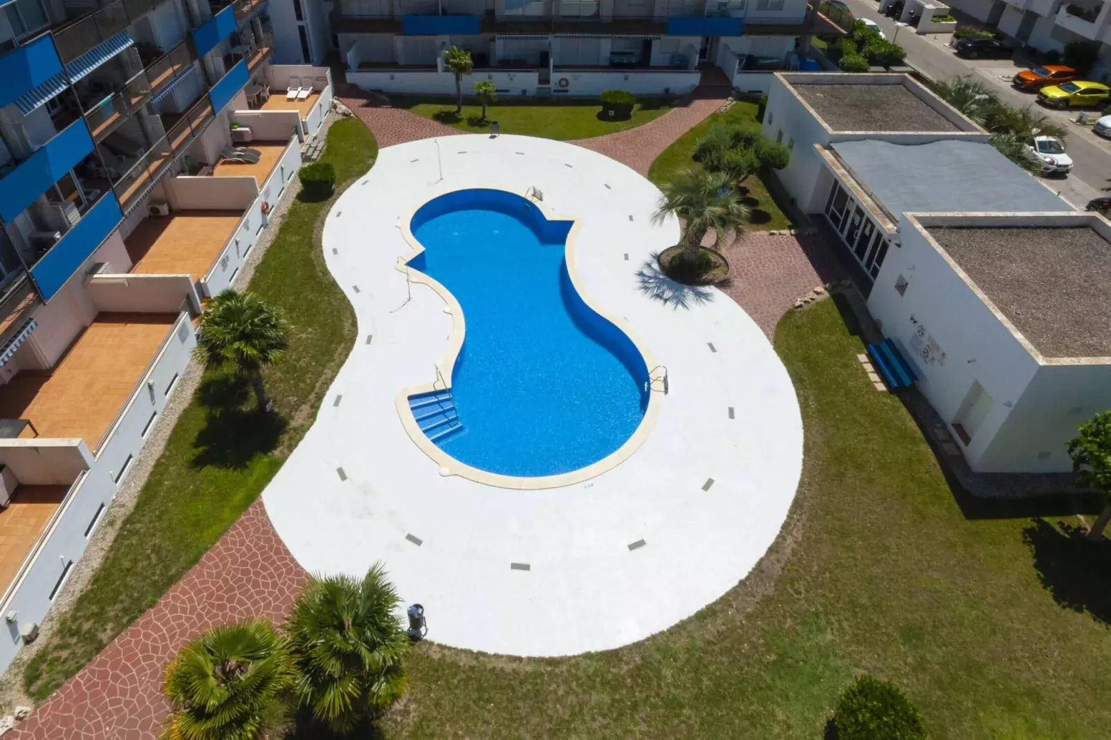 1235 BLAUMARINA con piscina-Zwembad