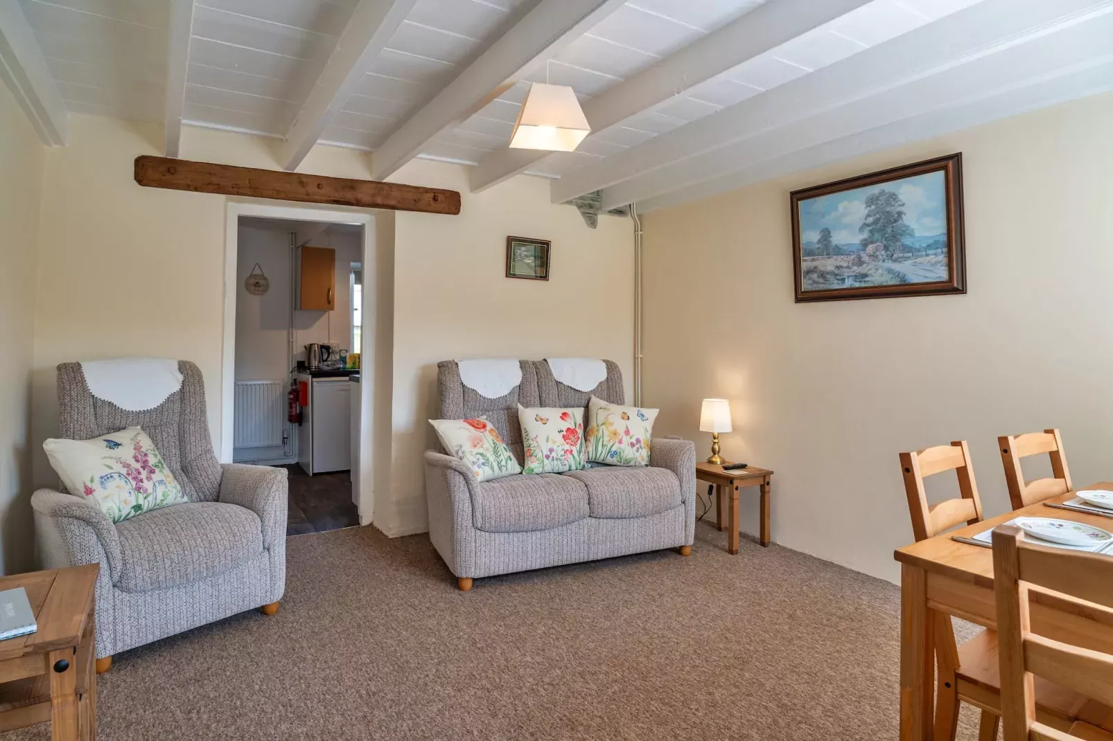 Cutkieve Farm Cottage-Woonkamer