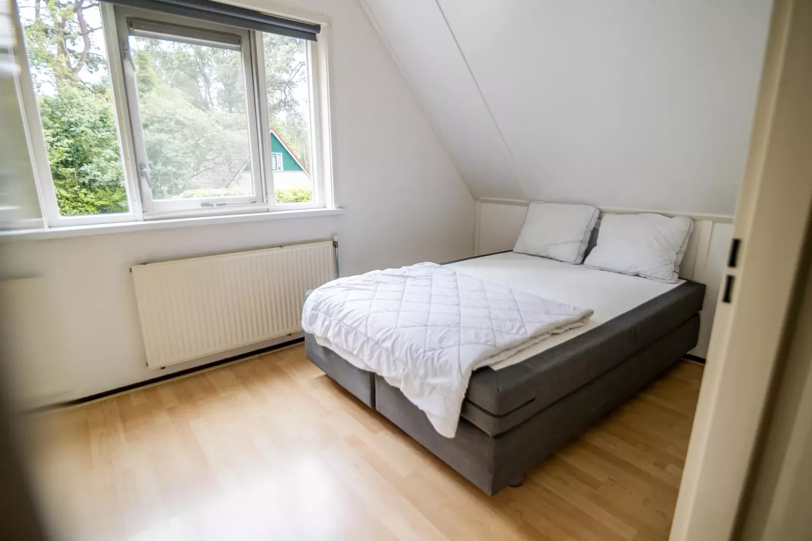 4-persoons stenen bosvilla-Slaapkamer