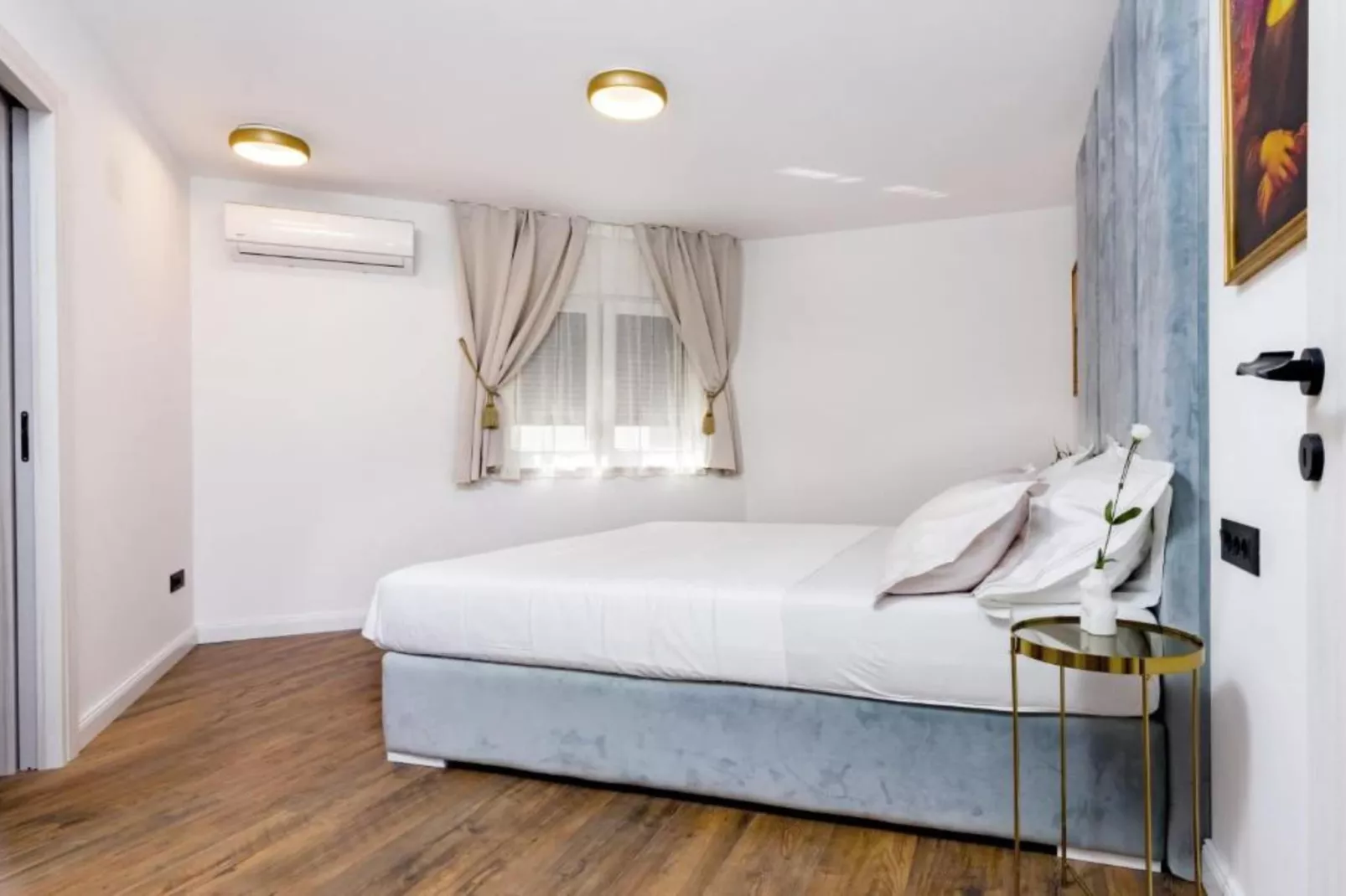 Three-Bedroom Penthouse Apartment-Slaapkamer