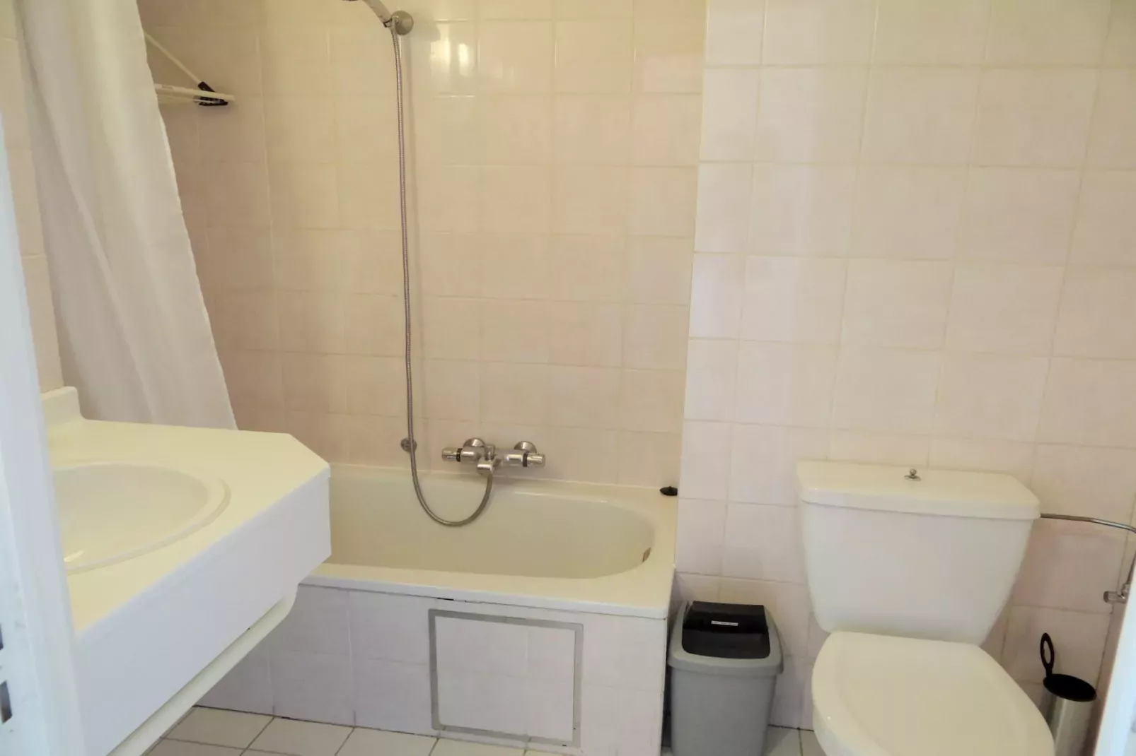 SCORPIO B 0603GAR-Badkamer