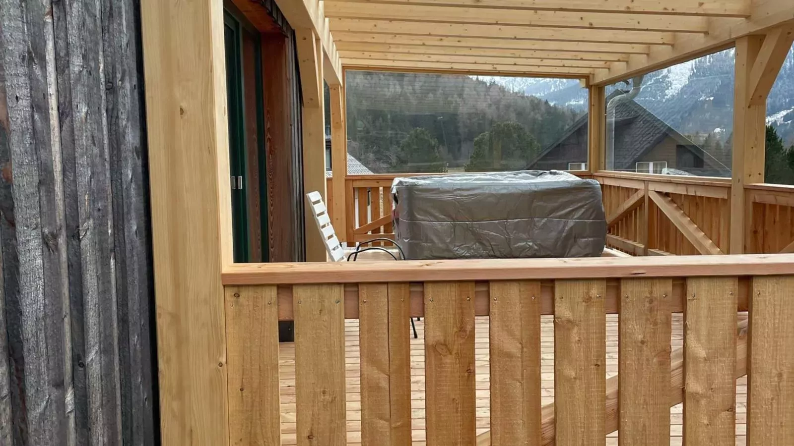 Spatzennest-Terrasbalkon