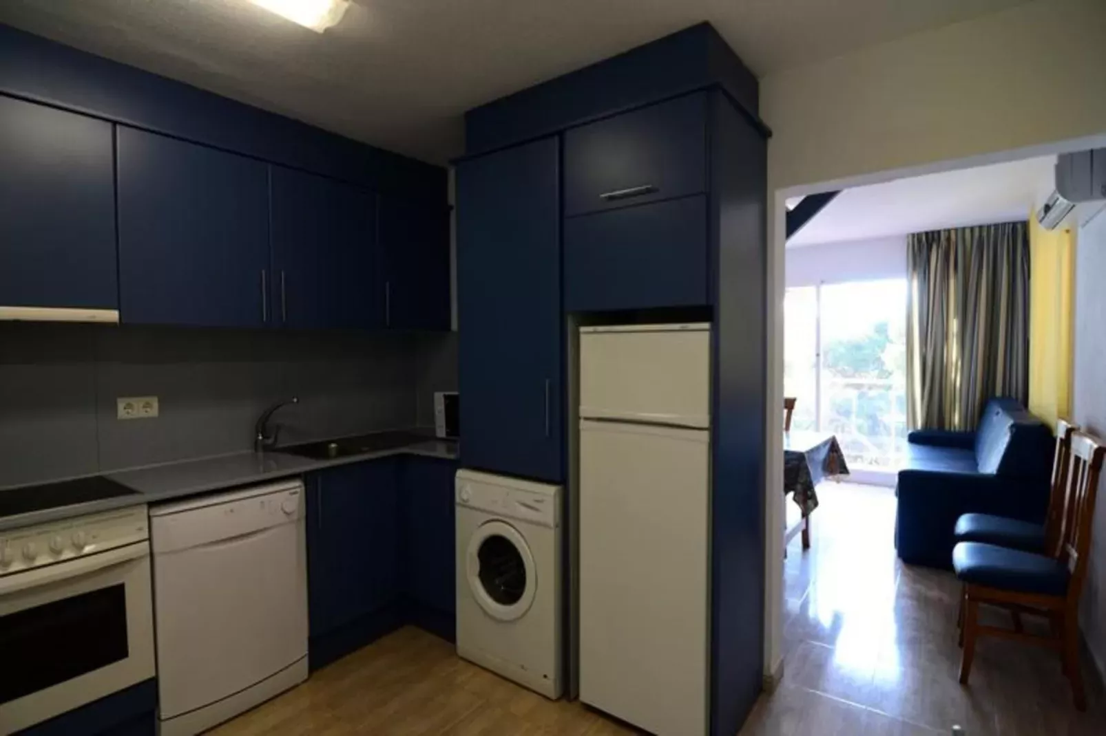 Appartements à L'Estartit-Buitenkant zomer