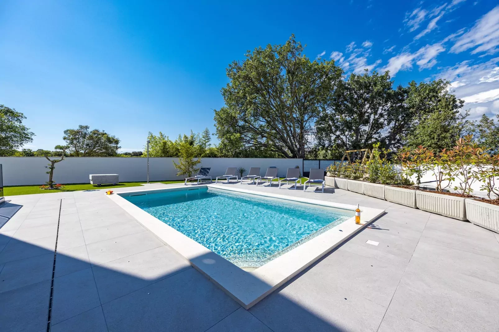 poolofhouse