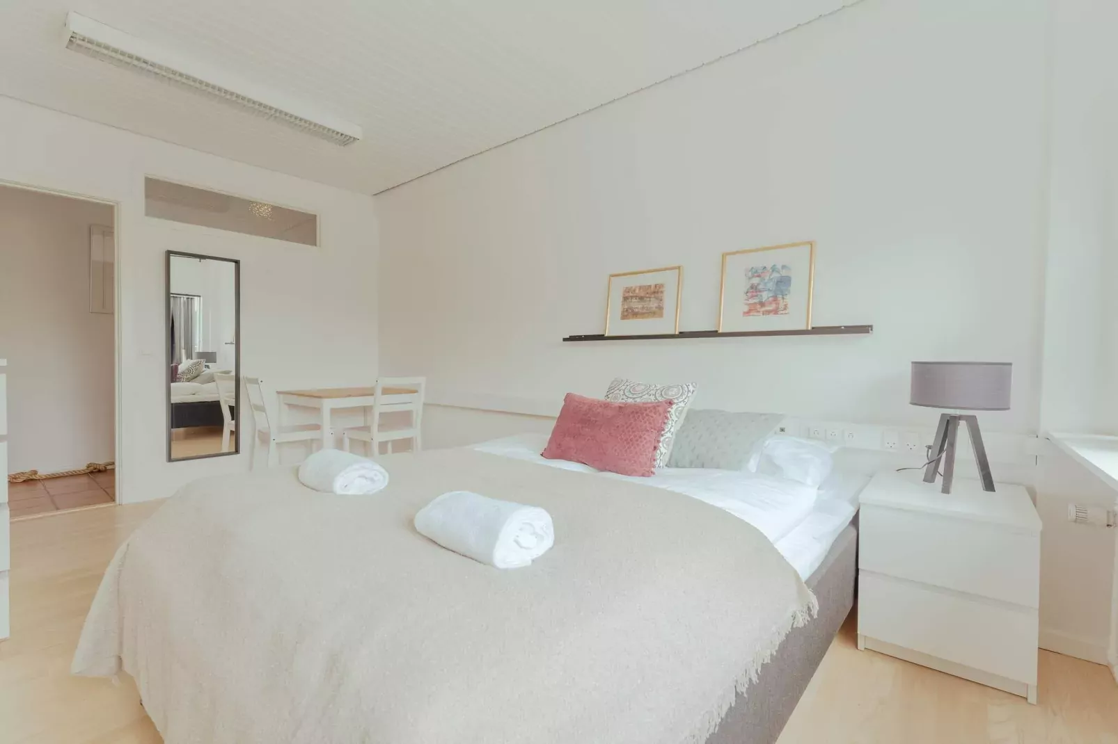 Centraal 3BR in Torshavn -- By Traum Ferienwohnungen-Binnen