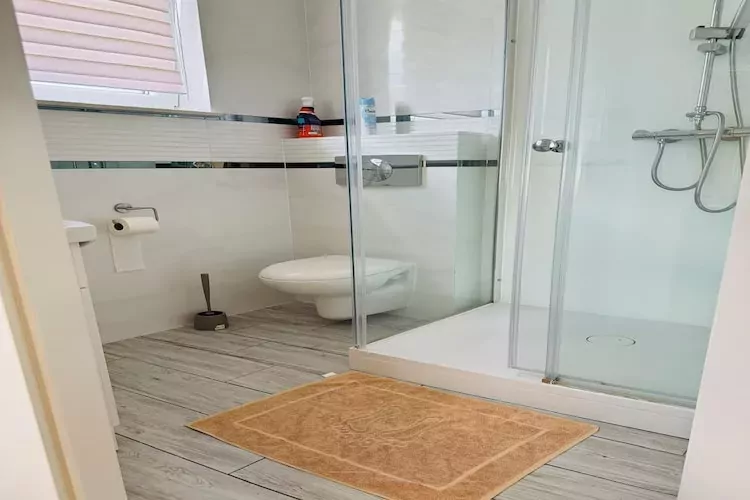 Pokój 2-osobowy I piętro-Badkamer