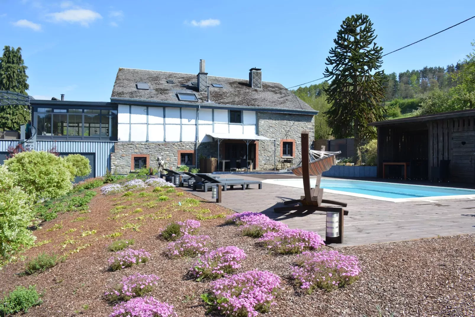 Le Grand Coo-Buitenkant zomer