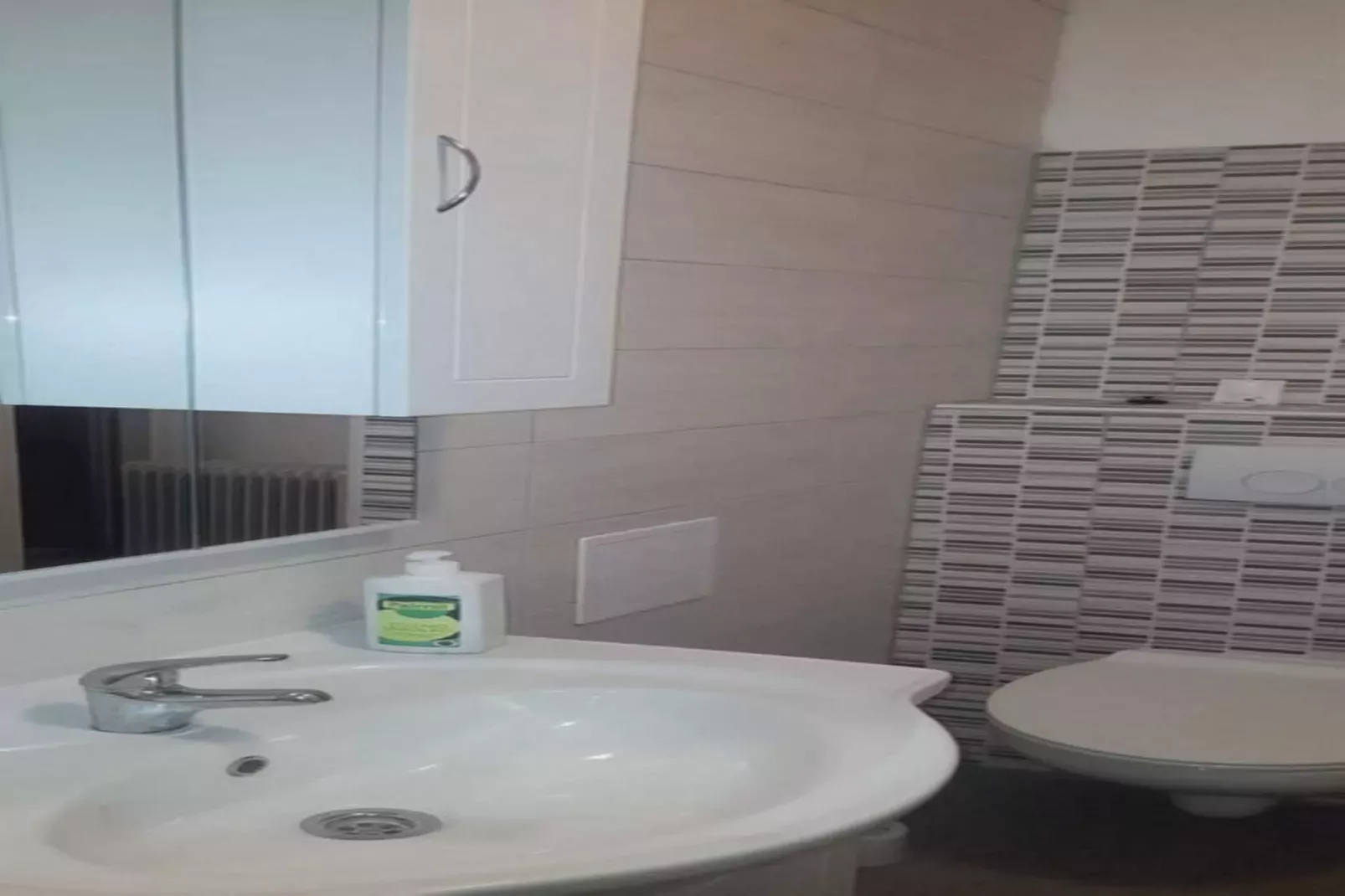 Apartment Sibenik - two bedroom apartment-Badkamer