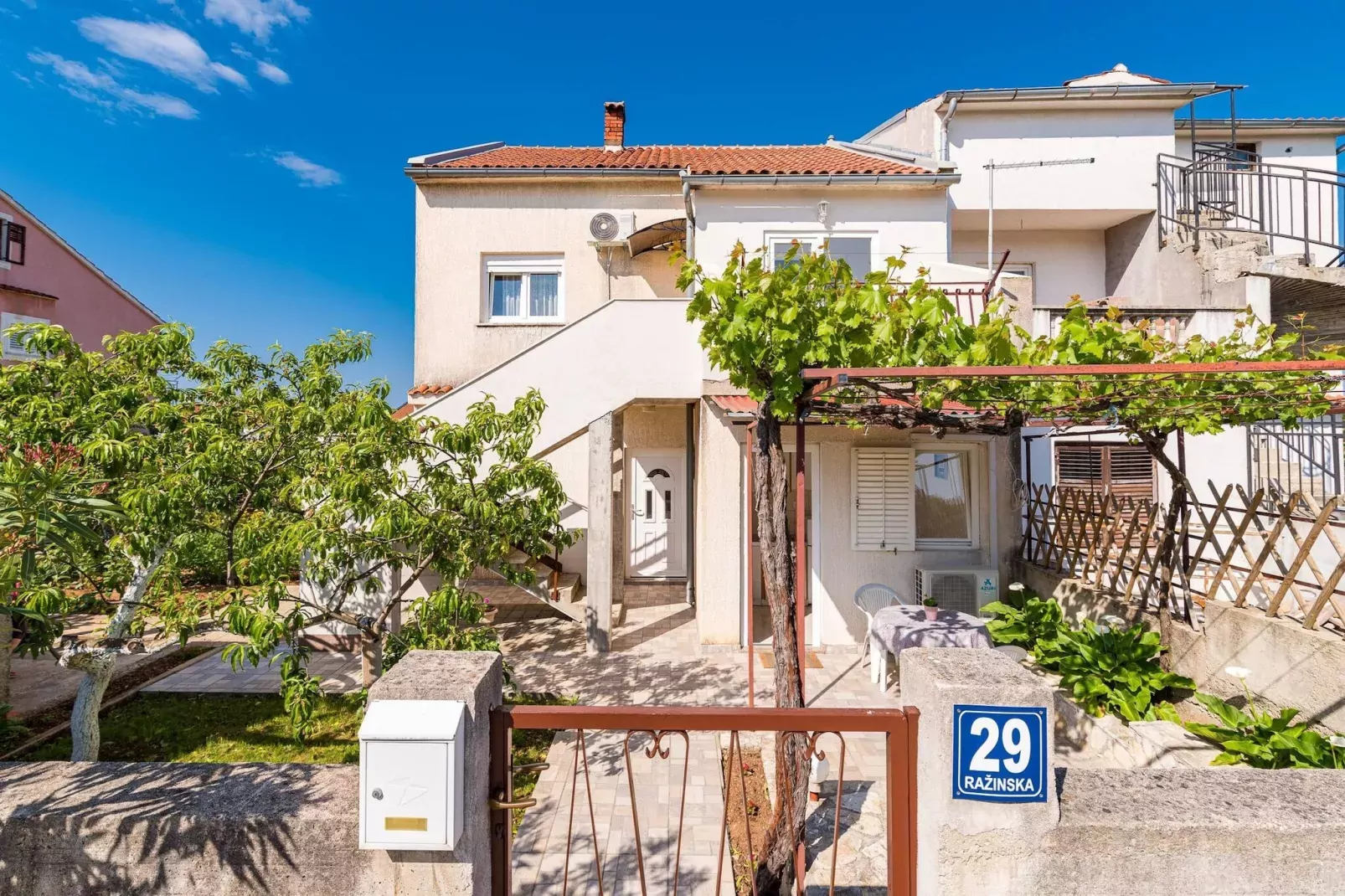 Apartments Jagoda - studio apartment-Buitenlucht