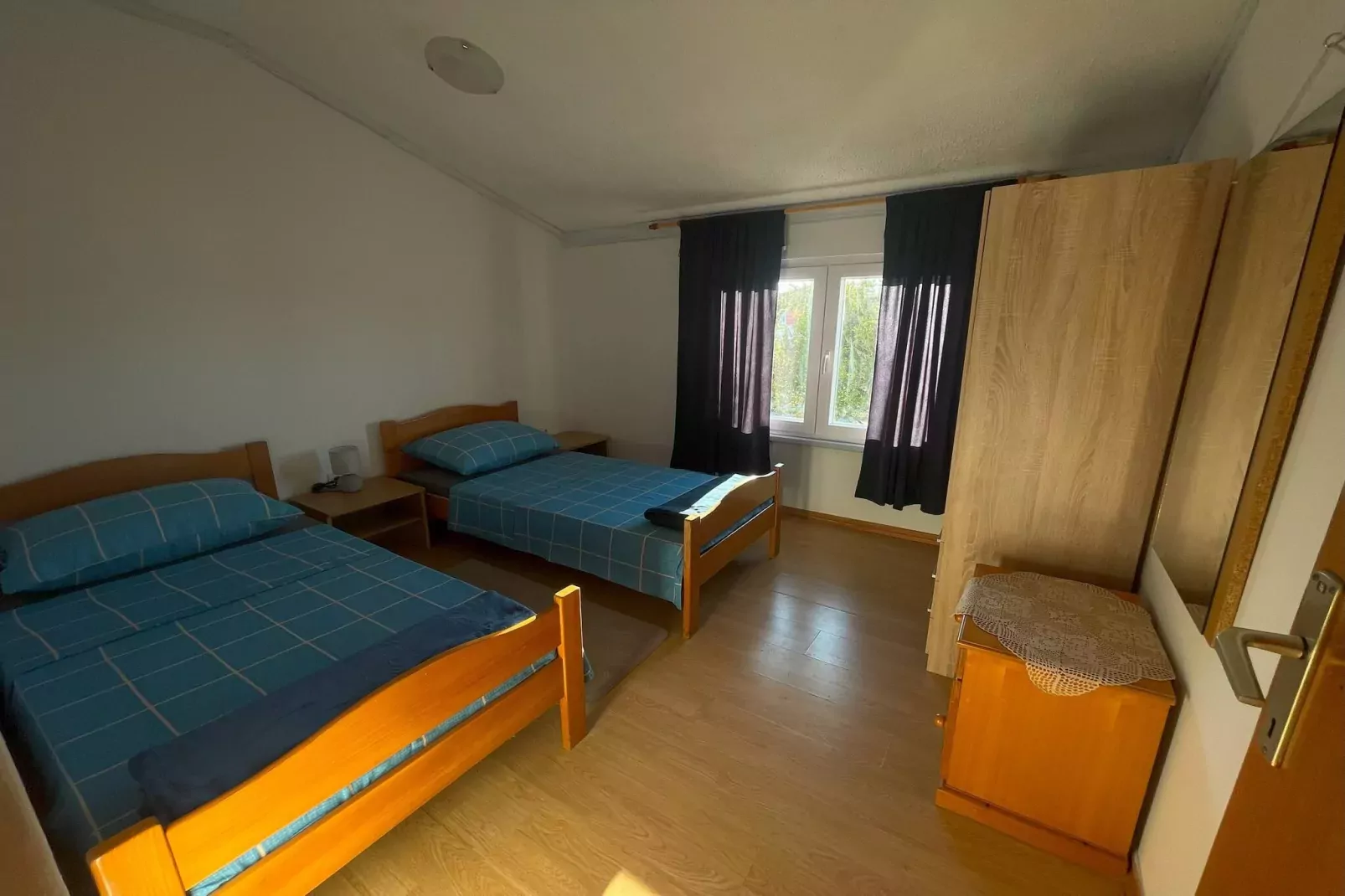 Apartments Tonči - balcony A1-Slaapkamer