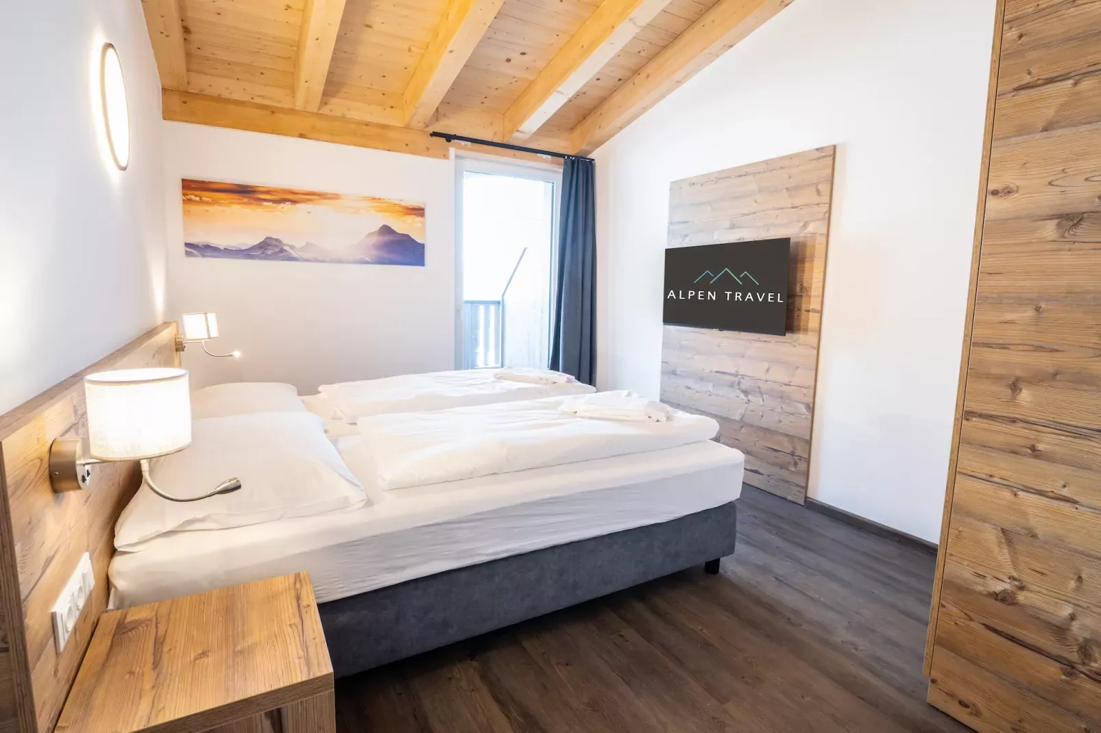 Penthouse Three-bedroom Apartment – KA3P-Slaapkamer
