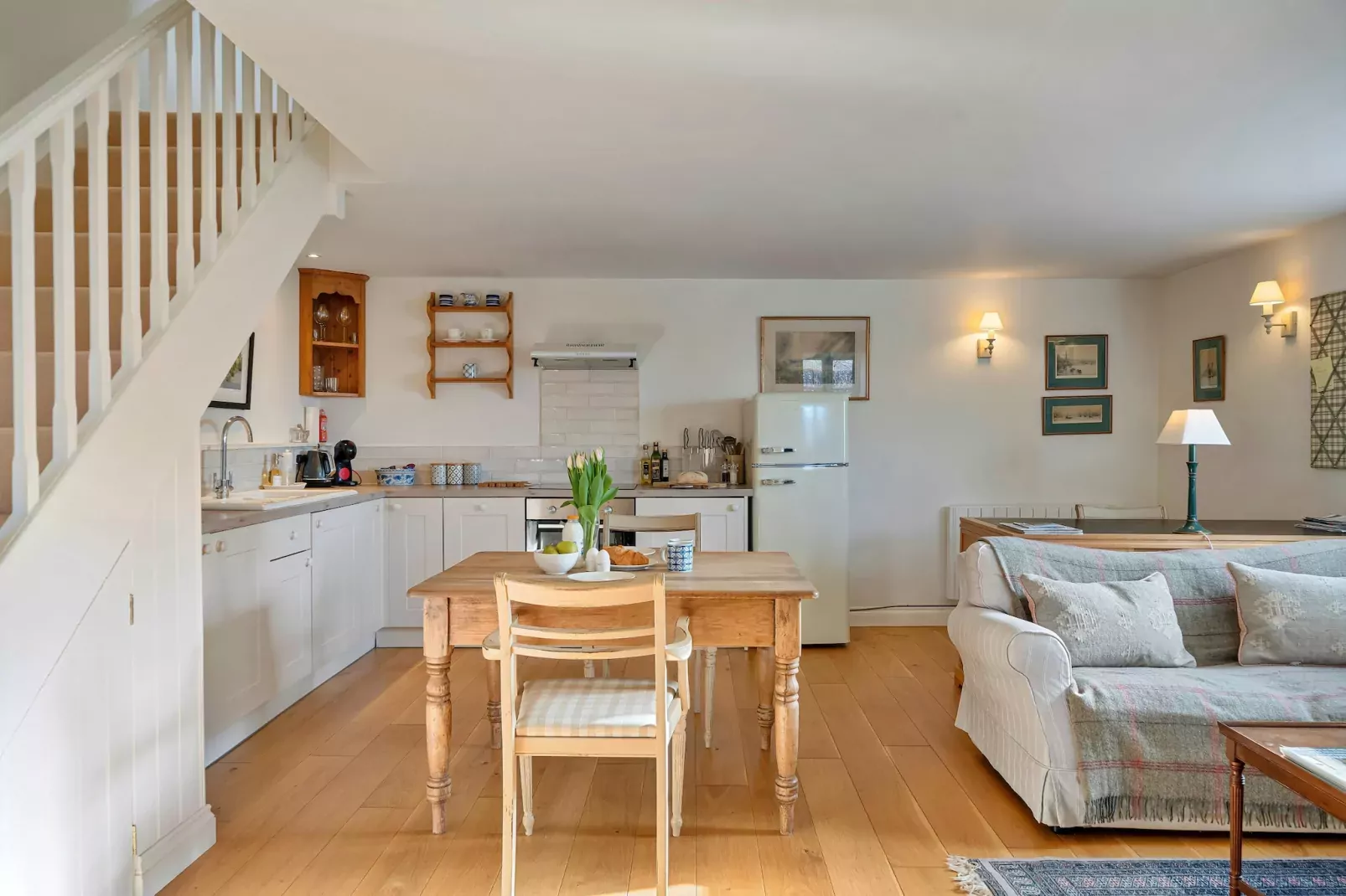 Stable Cottage at Yealmpton-Eetkamer