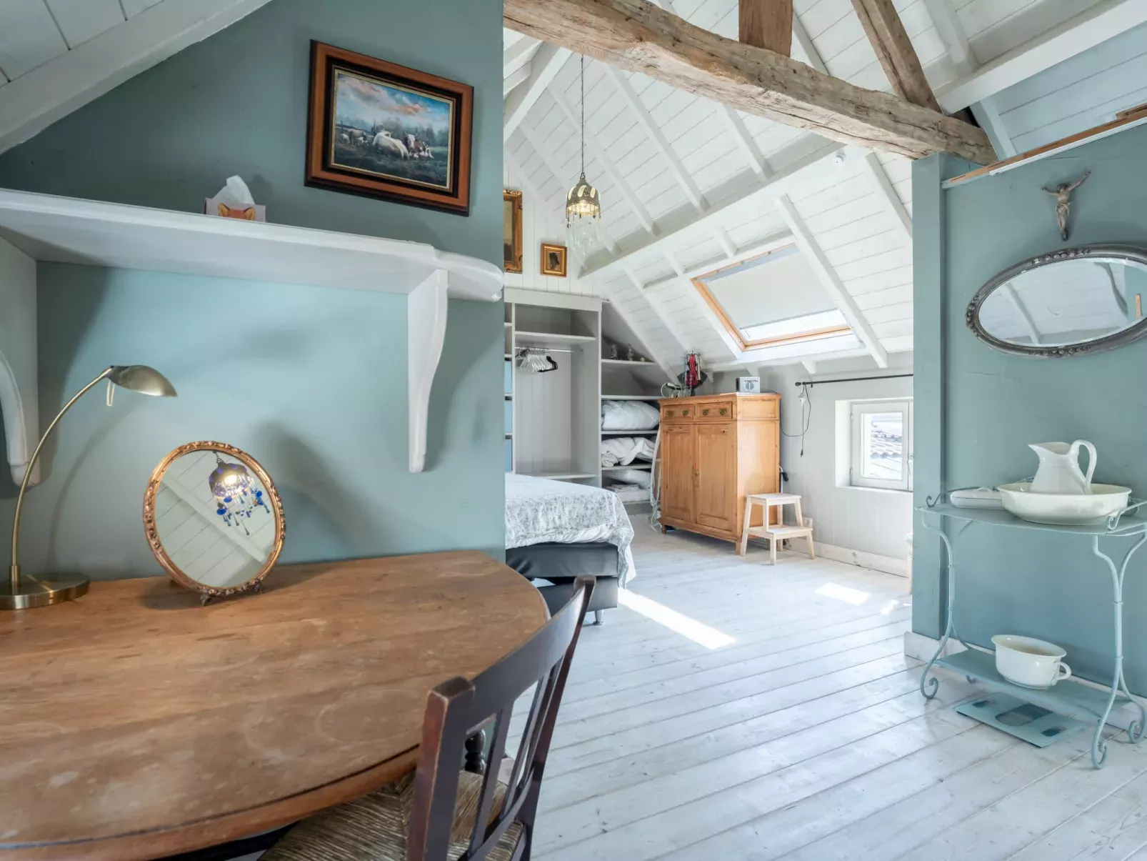 Gigi - quit and rustic cottage-Binnen