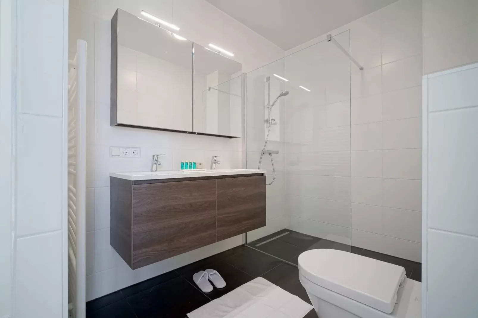 Breskens Apartments & Penthouses 15-Buitenkant zomer