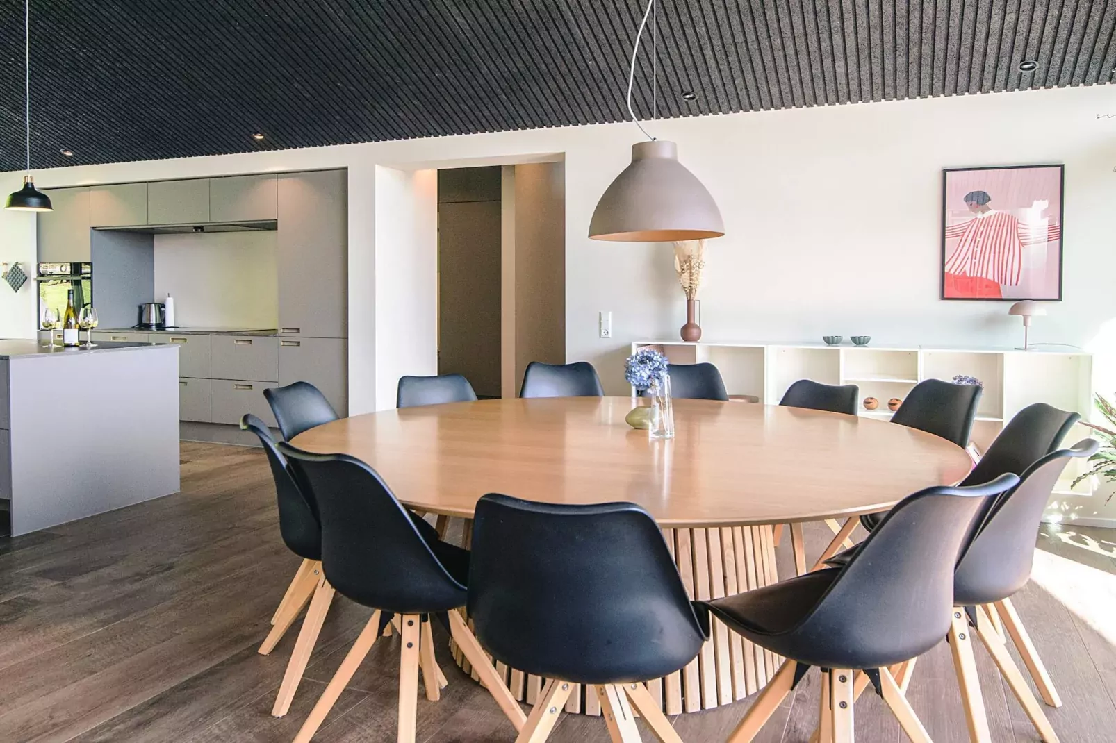Panoramisch toevluchtsoord met zwembad -- By Traum Ferienwohnungen-Binnen