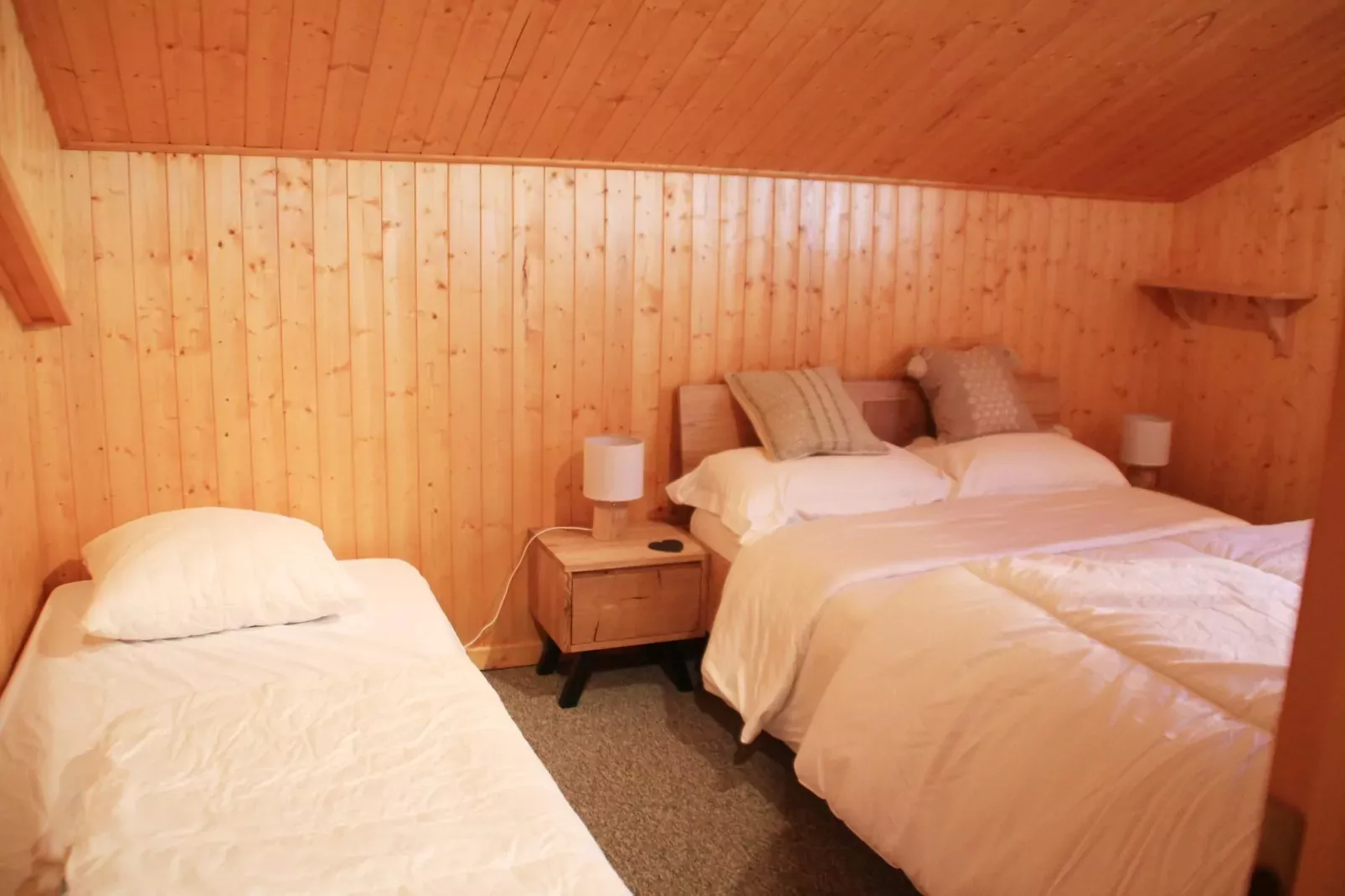 Chalet Ecureuil ECR CHARMING & NATURE 5 Pers.-Slaapkamer