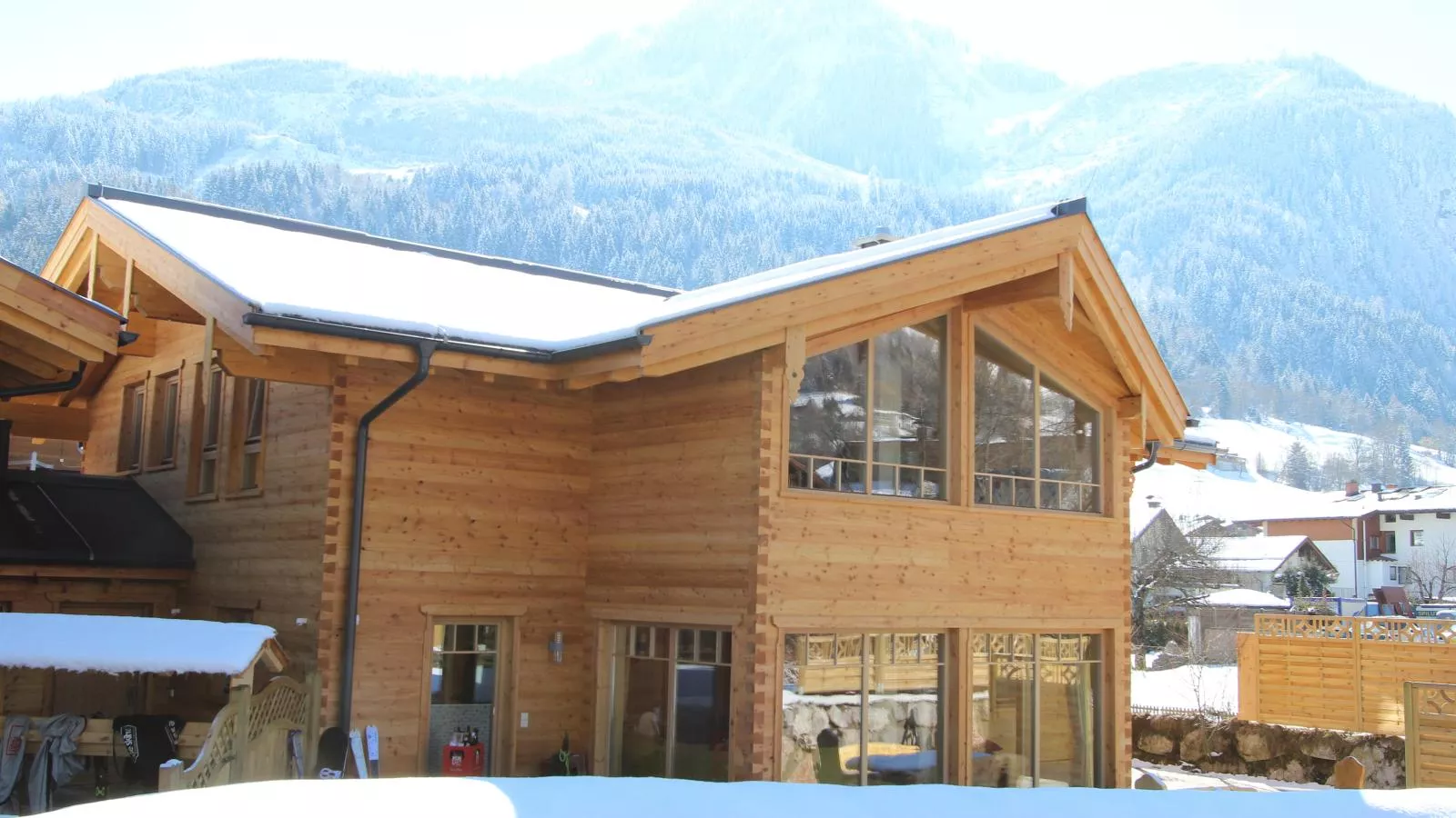 Luxury Lodge Kaprun Ost B-Exterieur winter