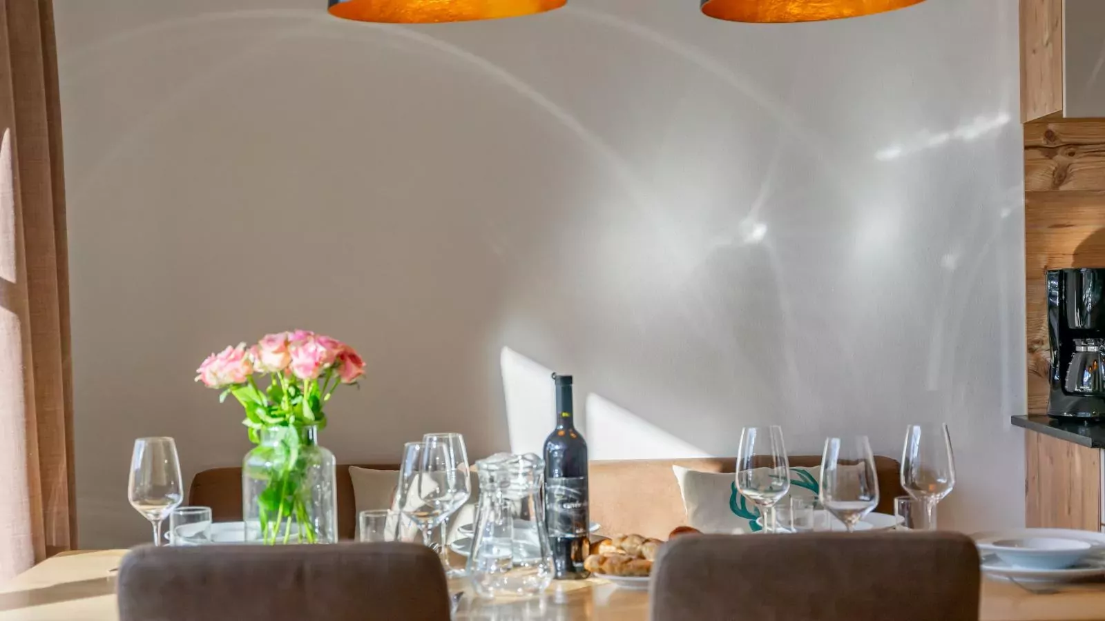 Tauern Suites Mitterwirt TOP 212-Eetkamer