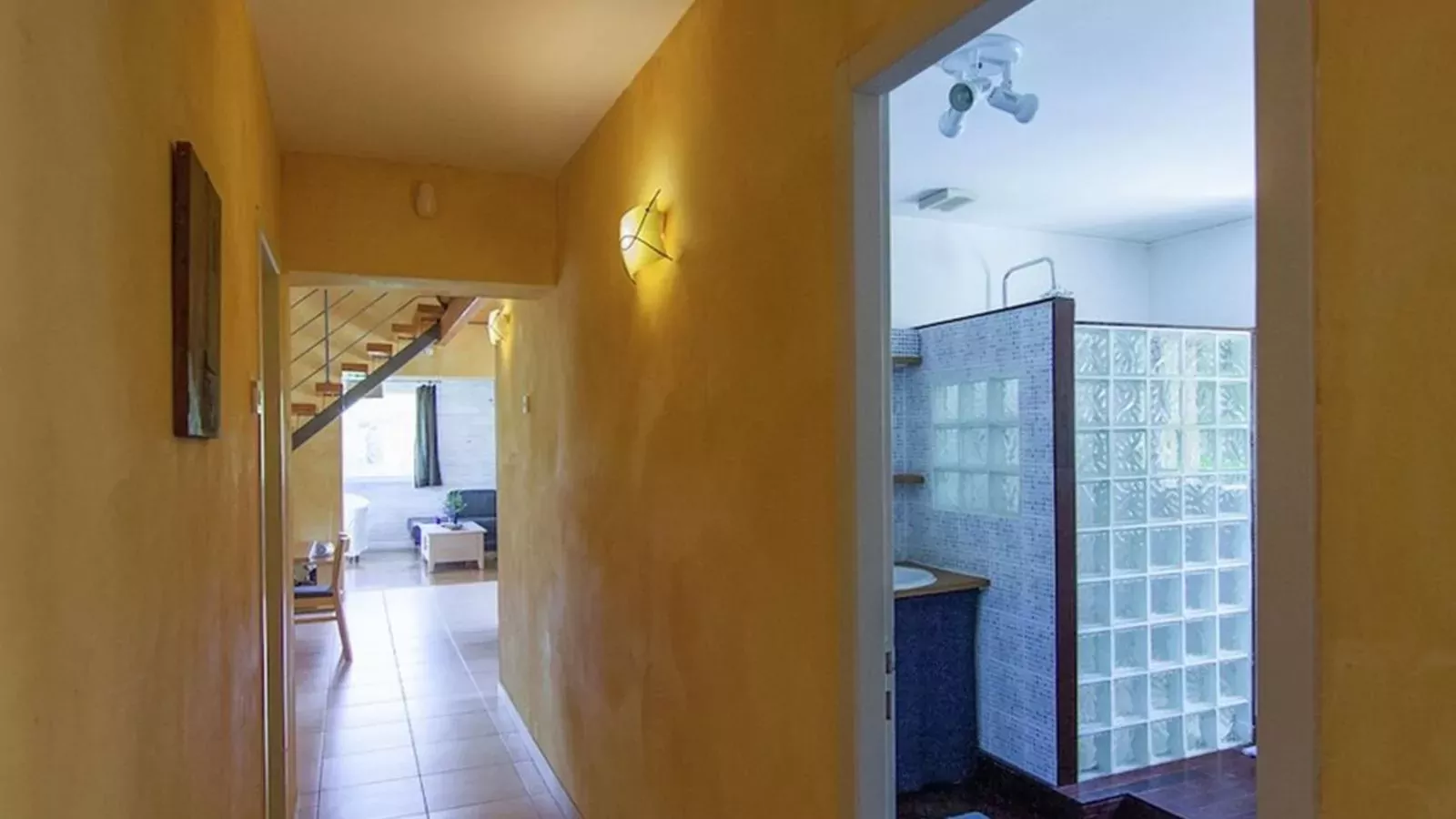 Villa Cethi-Badkamer