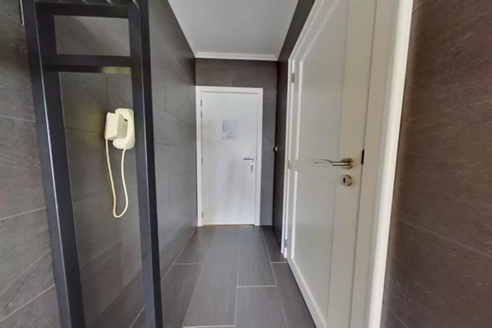 ALMO 0901/ 9S-Badkamer