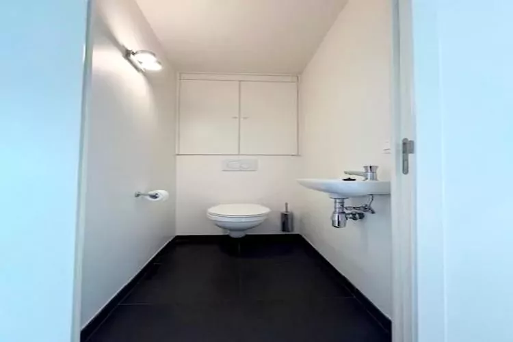 Residentie Les Bruyères 0501-Badkamer