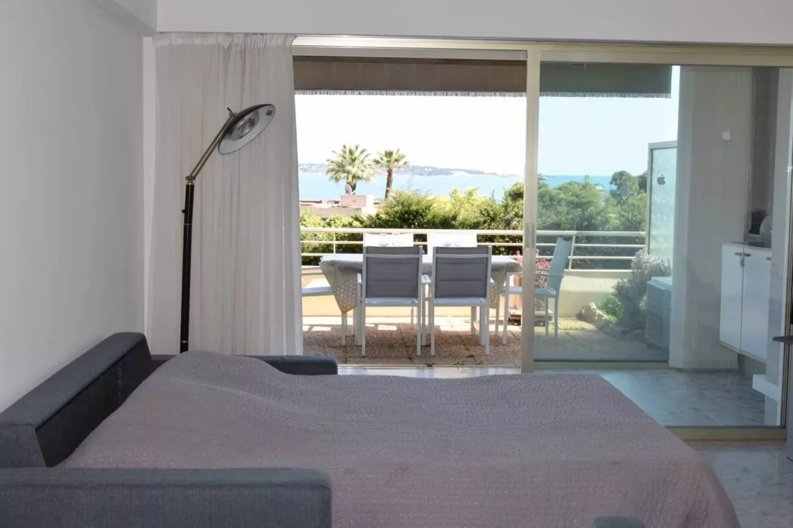 Vue Mer à Golfe-Juan Proche Cannes Plage et Garage-Slaapkamer