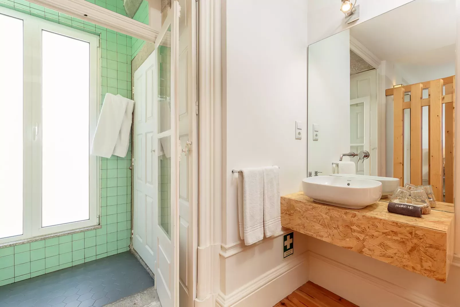 YOUROPO - Stories  1T-Badkamer