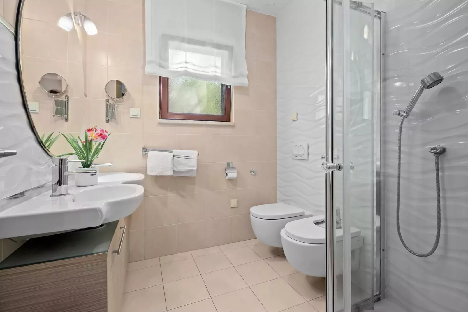 Anamar - Three Bedroom Apartment-Badkamer