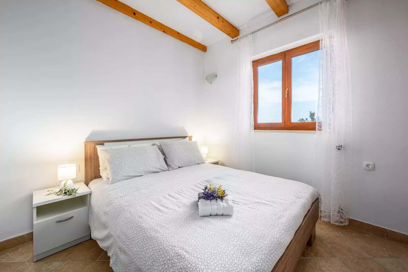 Lara 8 - Shared Pool, Sauna, Jacuzzi-Slaapkamer