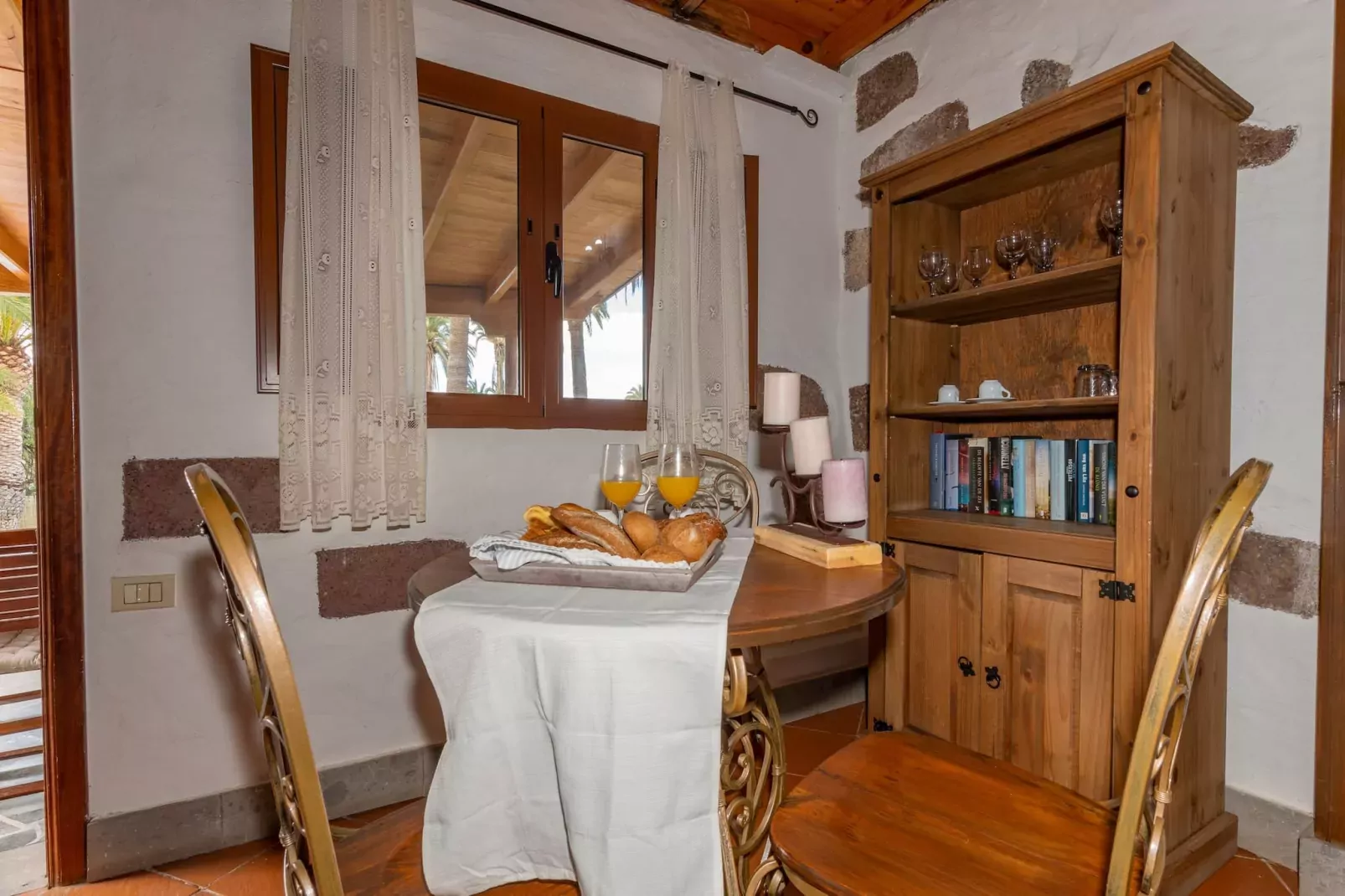 GC0242 El Mundillo-Eetkamer
