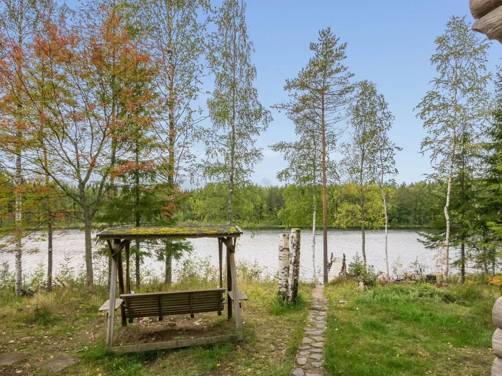 Pikku harrila-Buiten