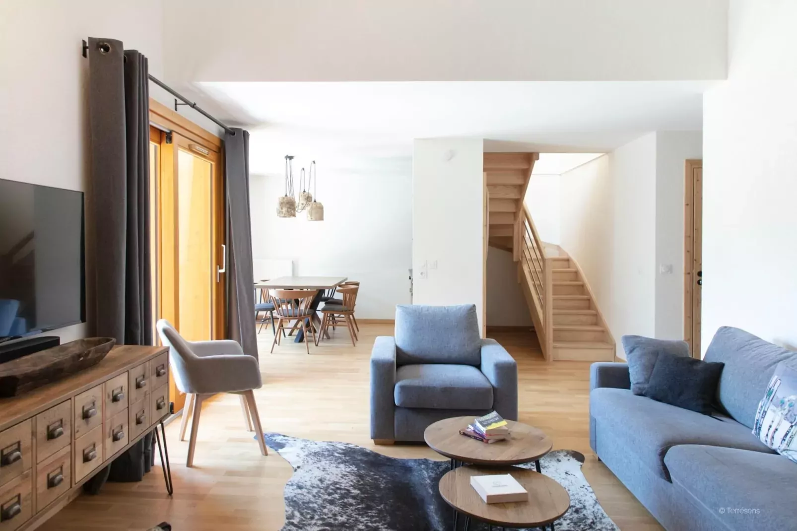 VAUJANY Edelweiss-A36S-Woonkamer