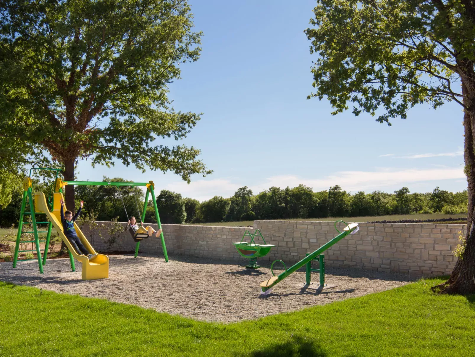 Green Frame-Buiten