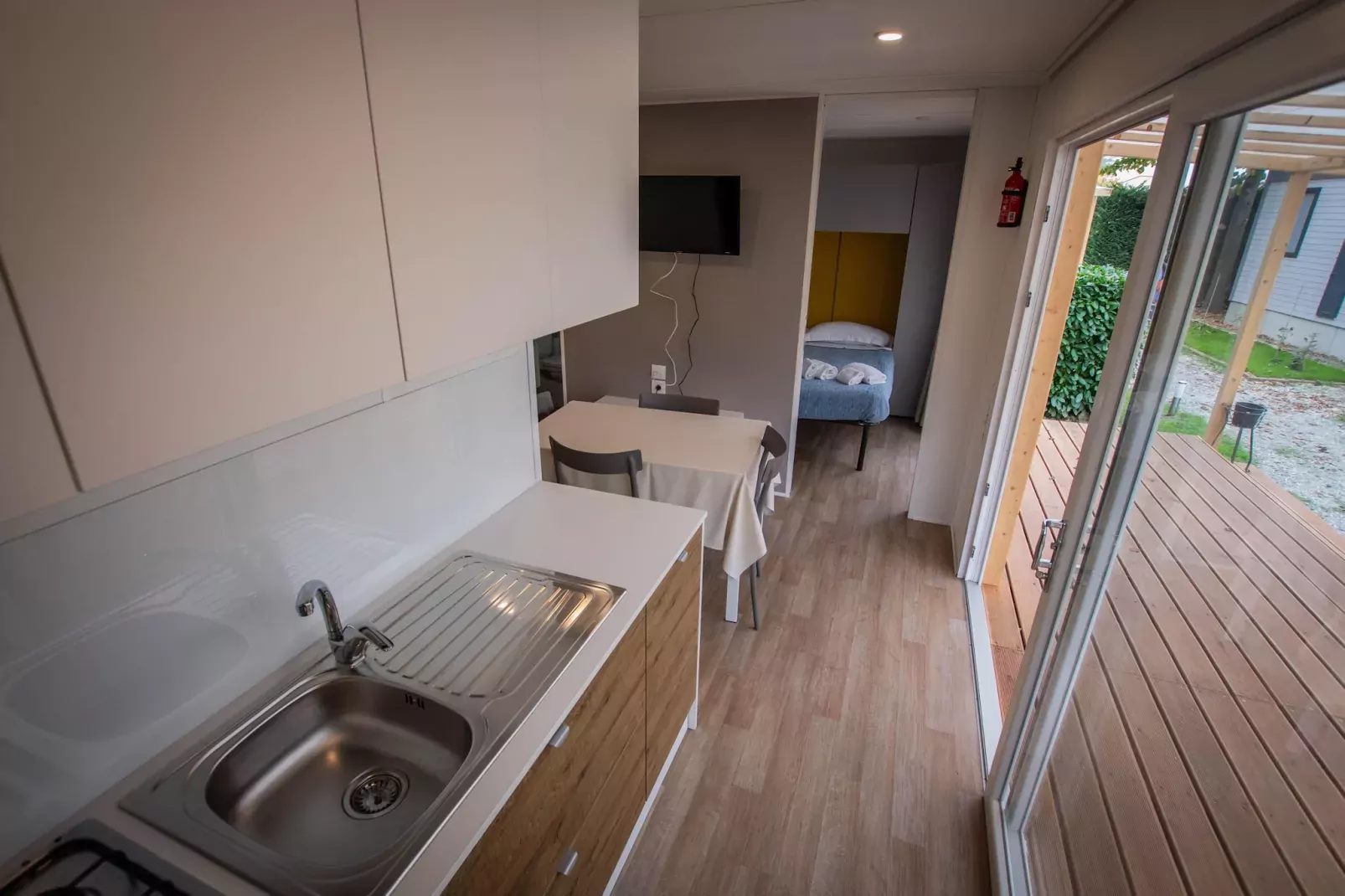 RESIDENCE ALBA VILLAGE / TWO-ROOM APT 4 PEOPLE MEZZANINE B4S-Keuken