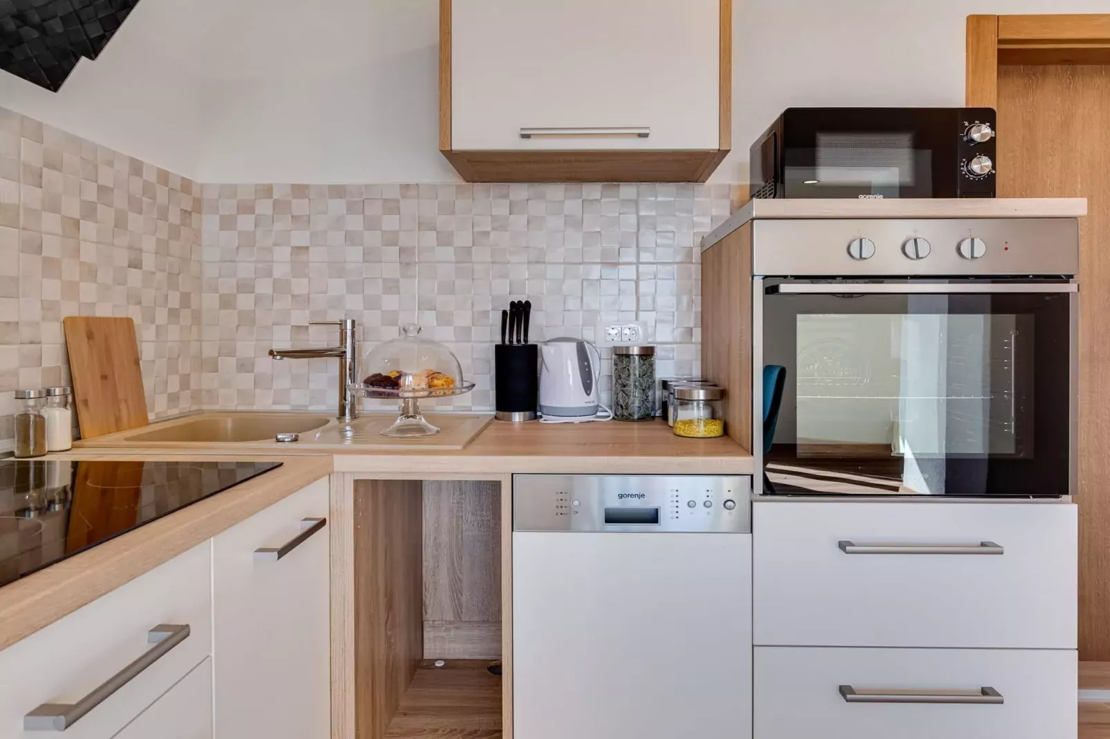 Apartments Rina - one bedroom apartment A1-Keuken