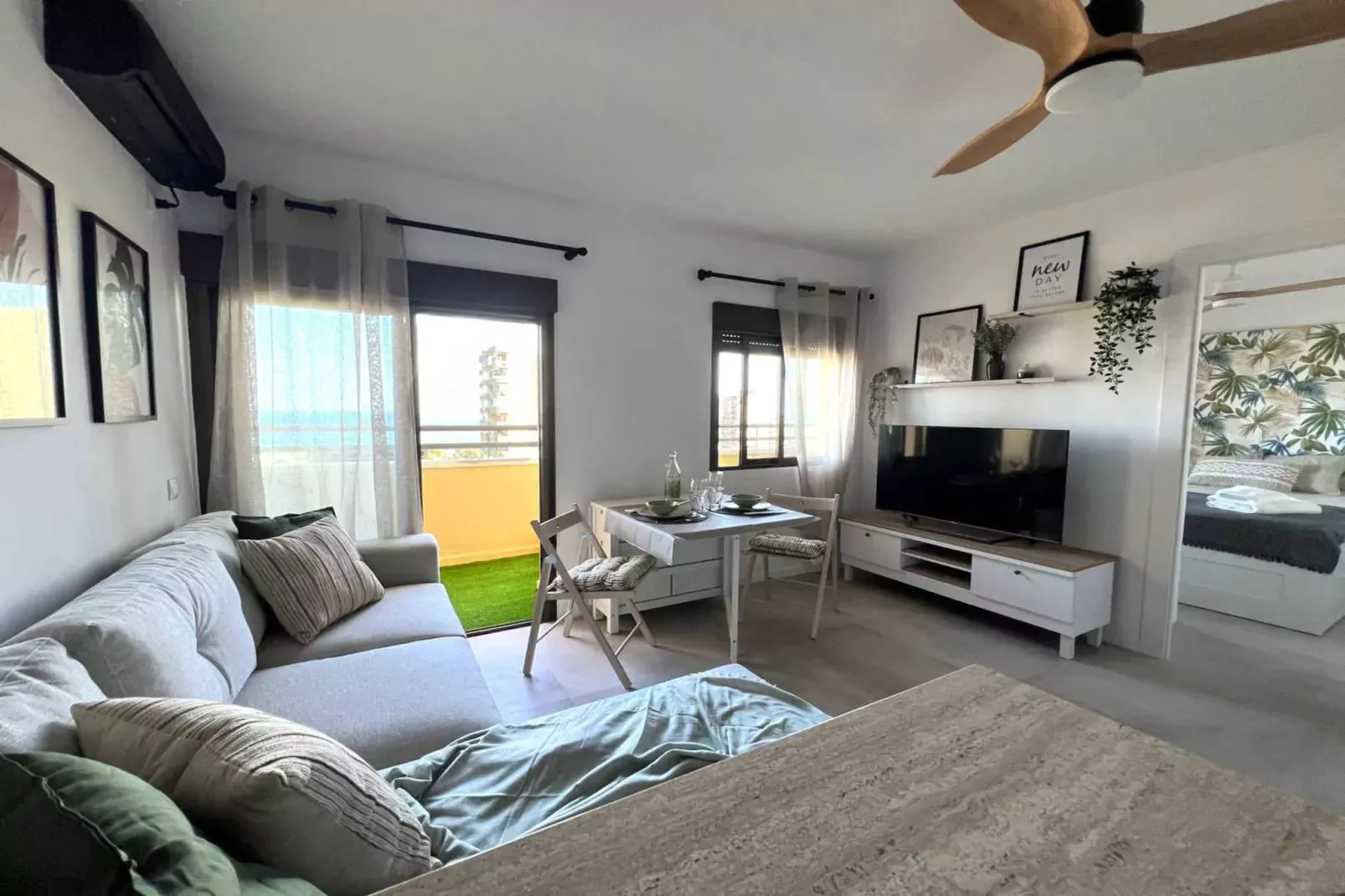 Apartamento con vistas al mar-Woonkamer
