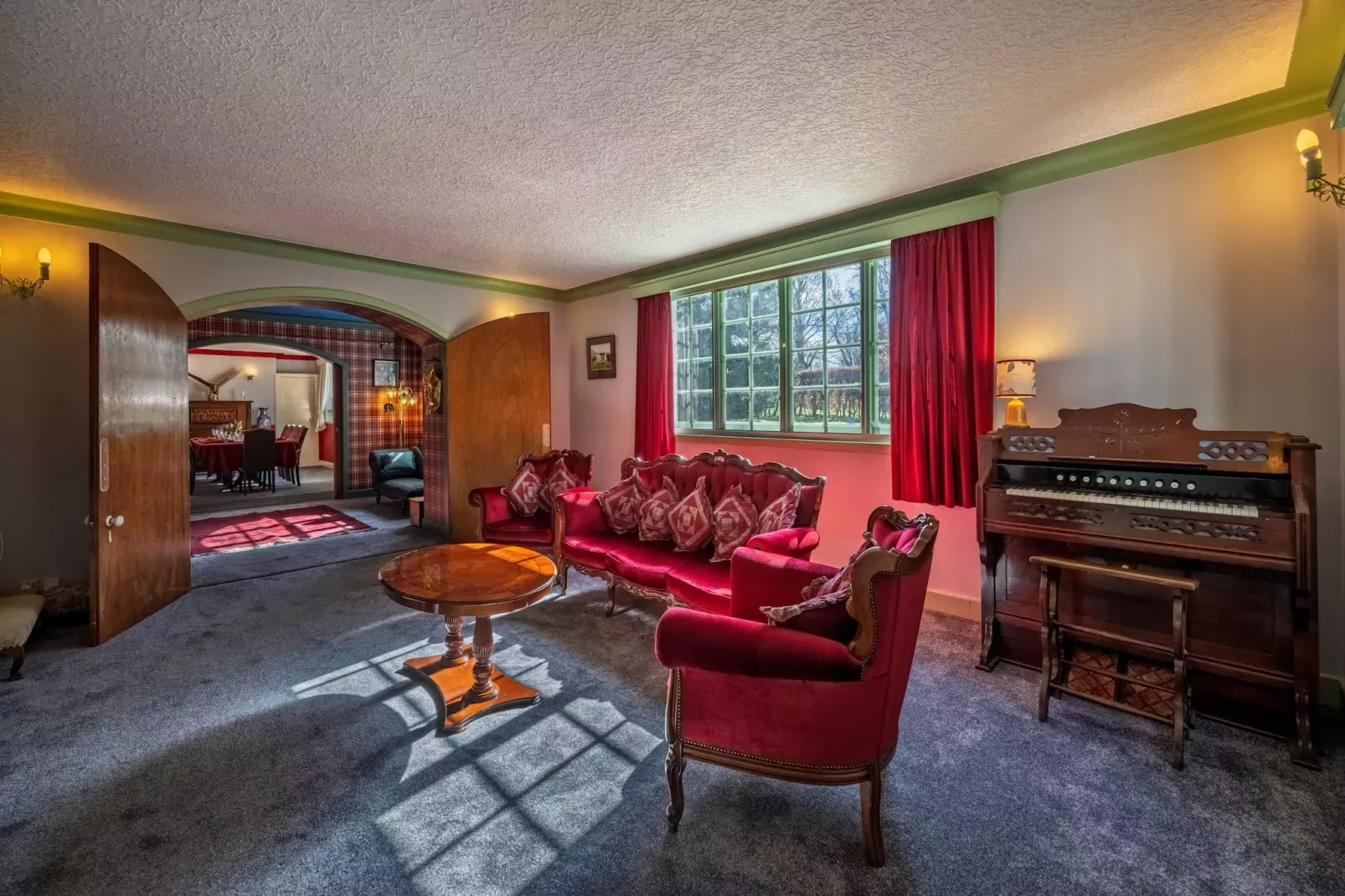 White House Retreat-Woonkamer
