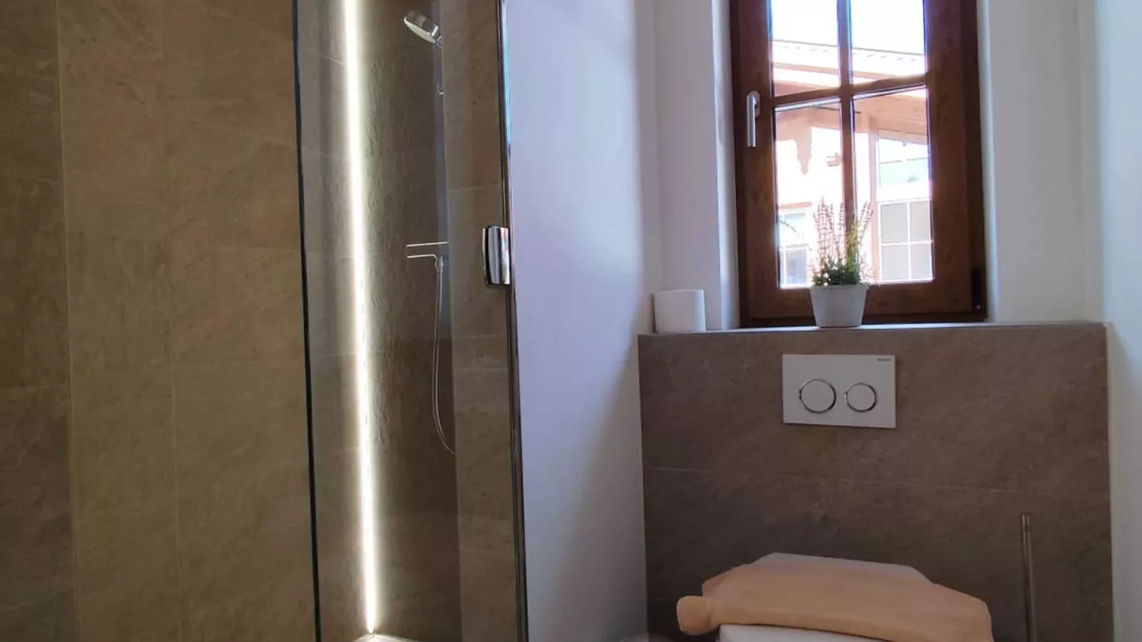 Liftblick Rauris-Badkamer