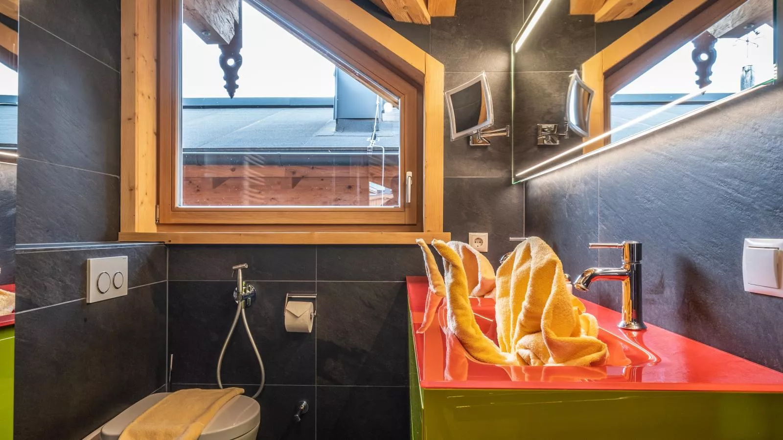Luxury Lodge Kaprun XL-Badkamer