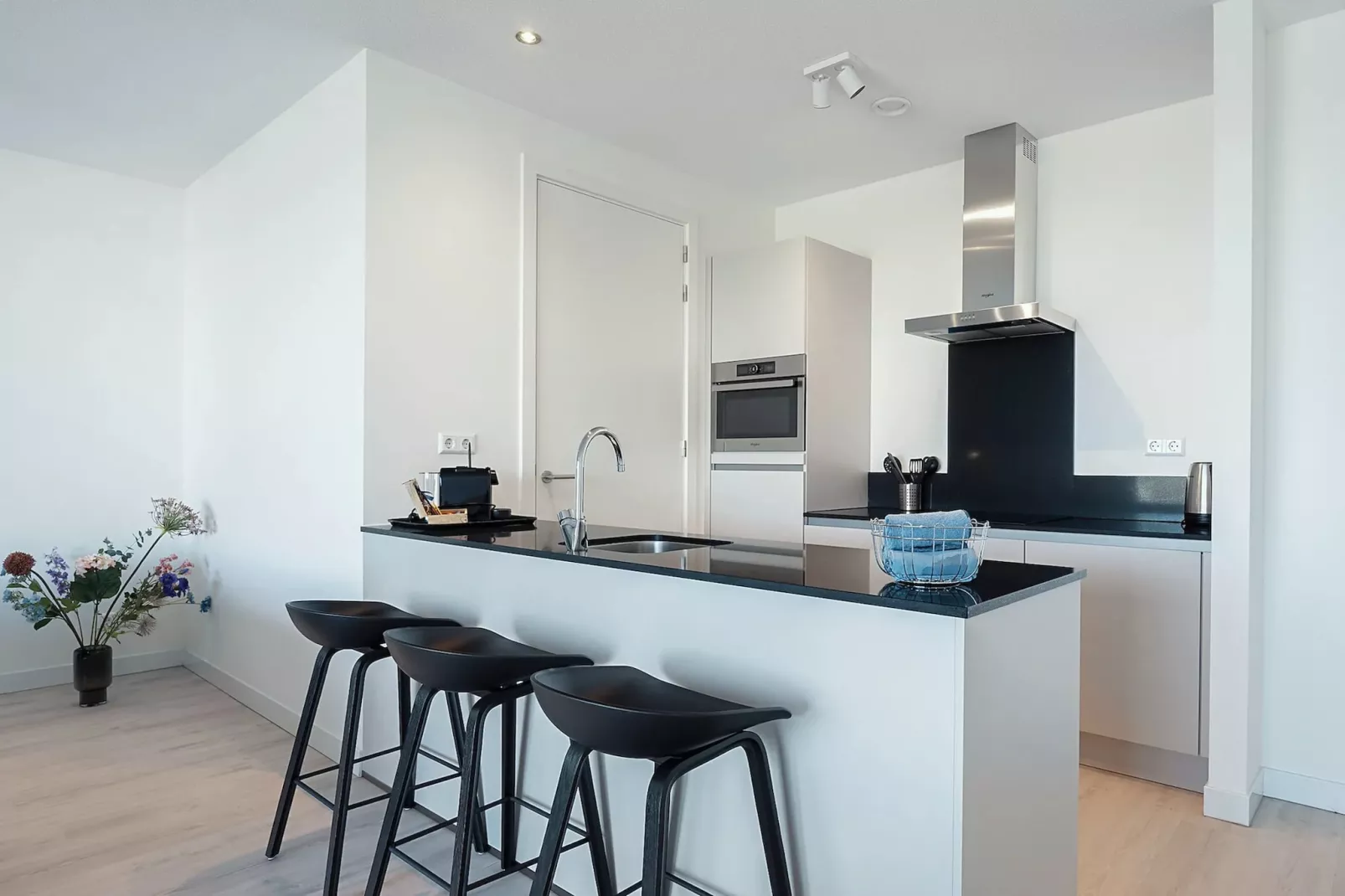 Breskens Apartments & Penthouses 3-Buitenkant zomer