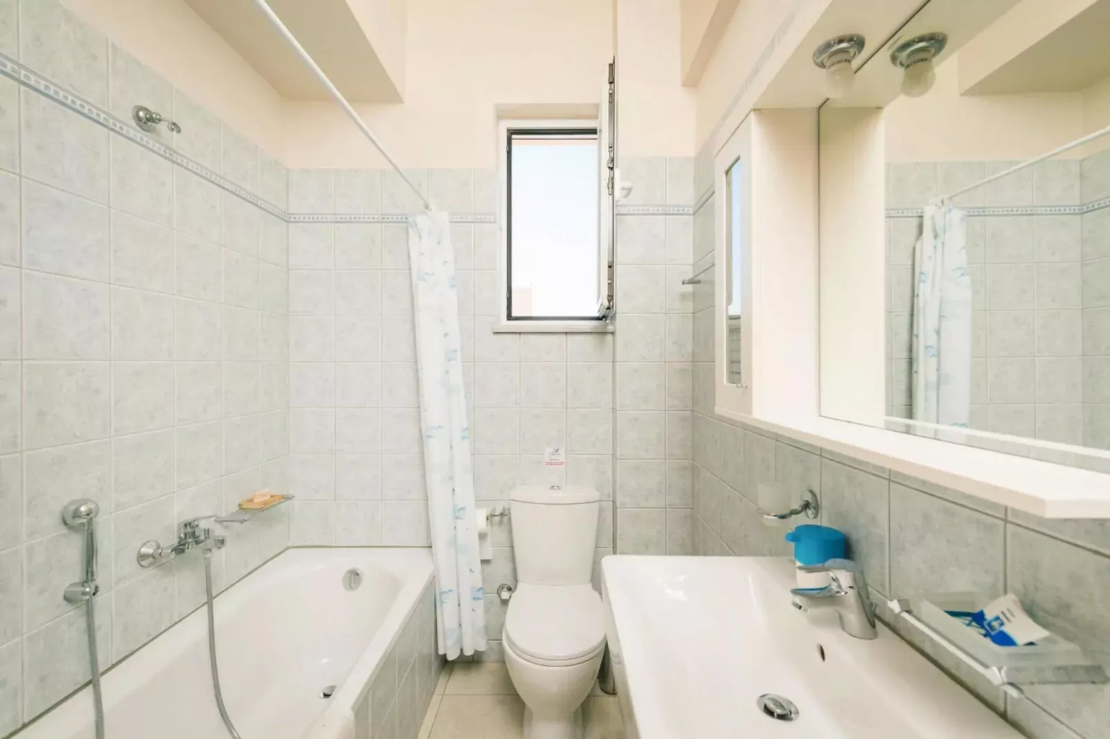 Apartments Cretan View, Chania-1 bedroom-app.-Badkamer