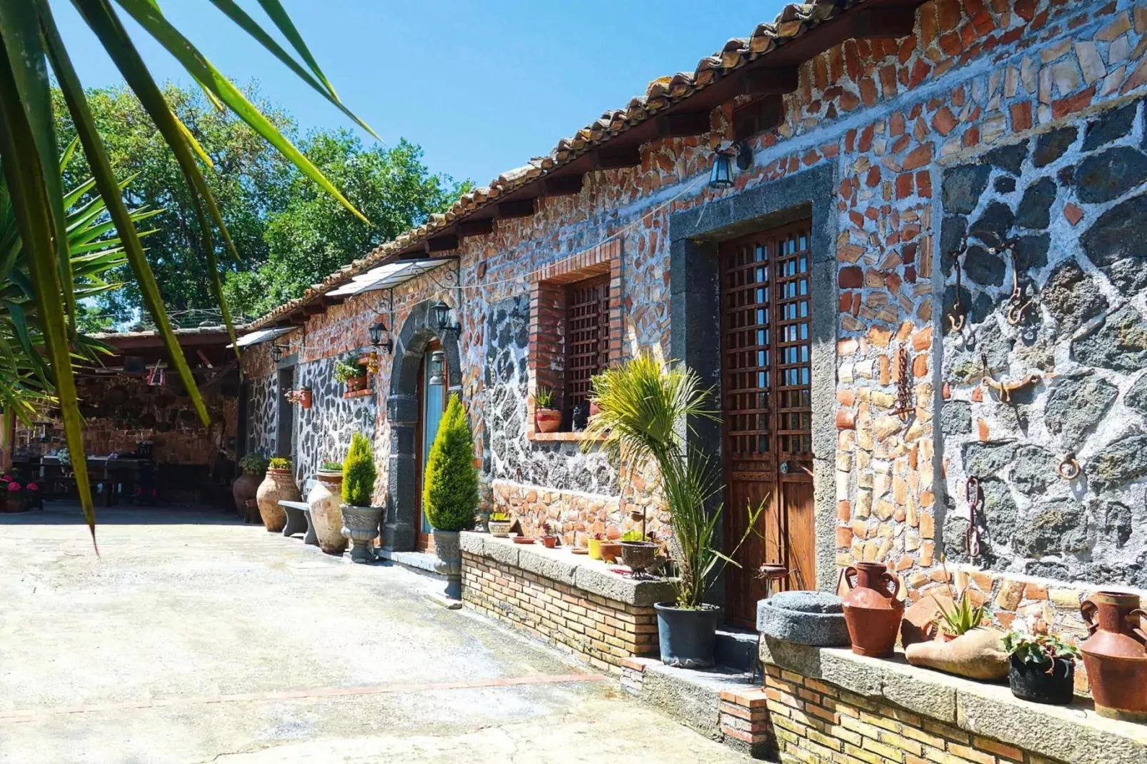 Holiday home Castiglione di Sicilia-Villa Jelú ex Villa Maria-Buitenkant zomer