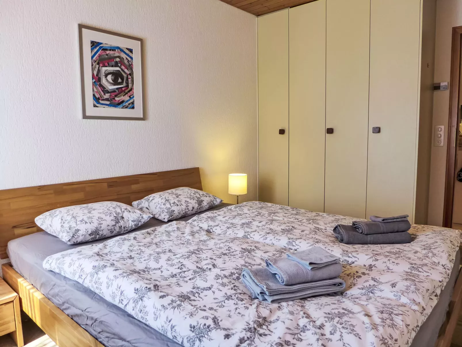 Chalet Almis-Bödeli-Binnen