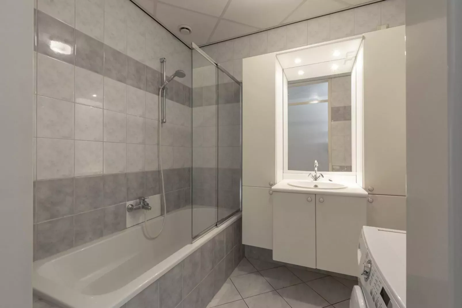 Strandslag 95-Badkamer