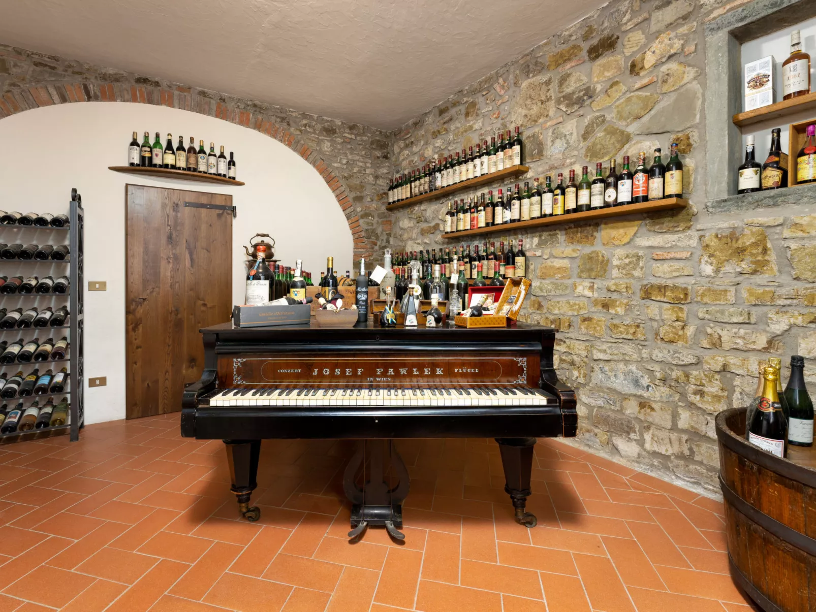 Casa Mario-Binnen