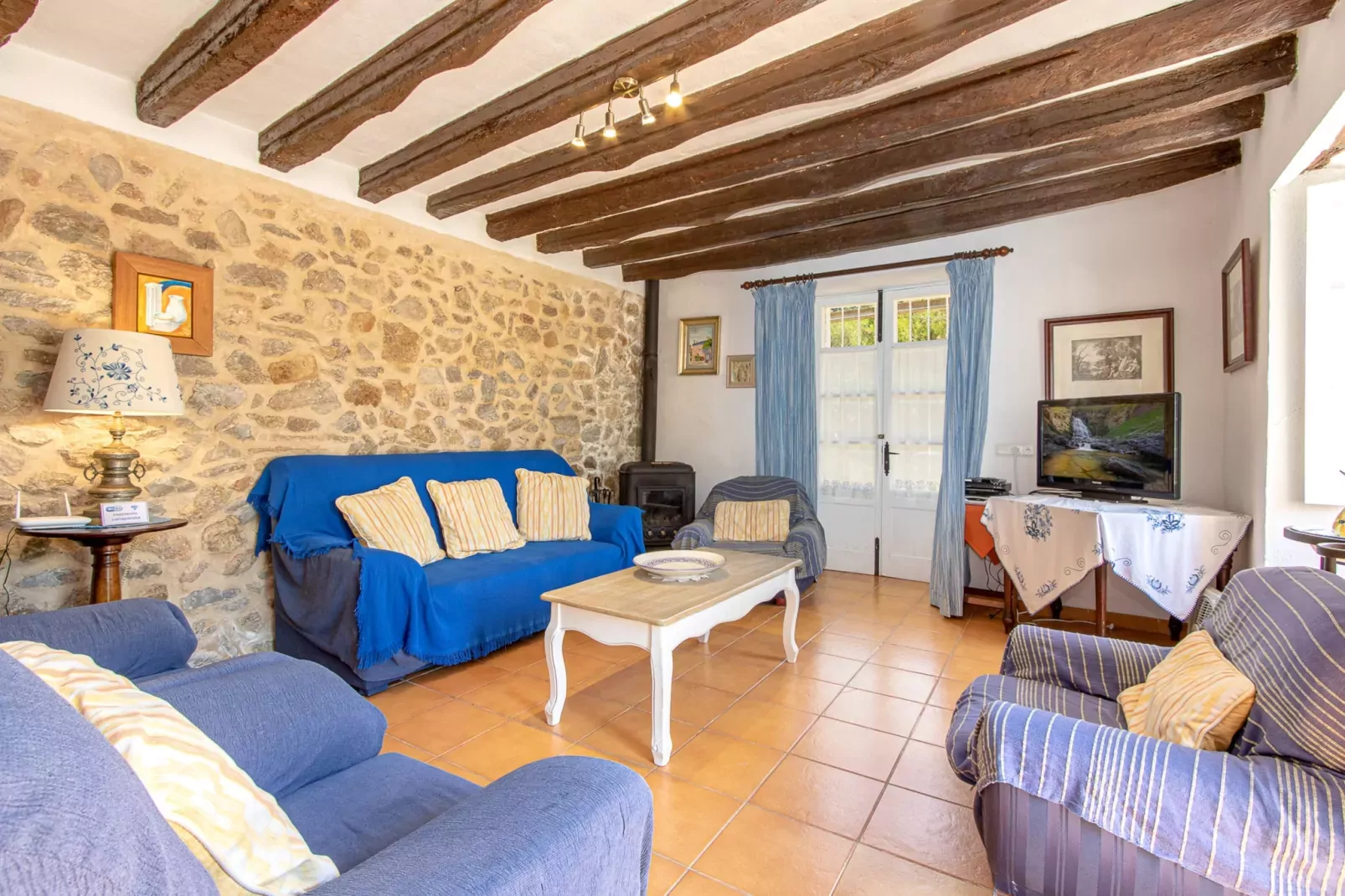 Ca na Pereta: Encanto Tradicional con Piscina Priv