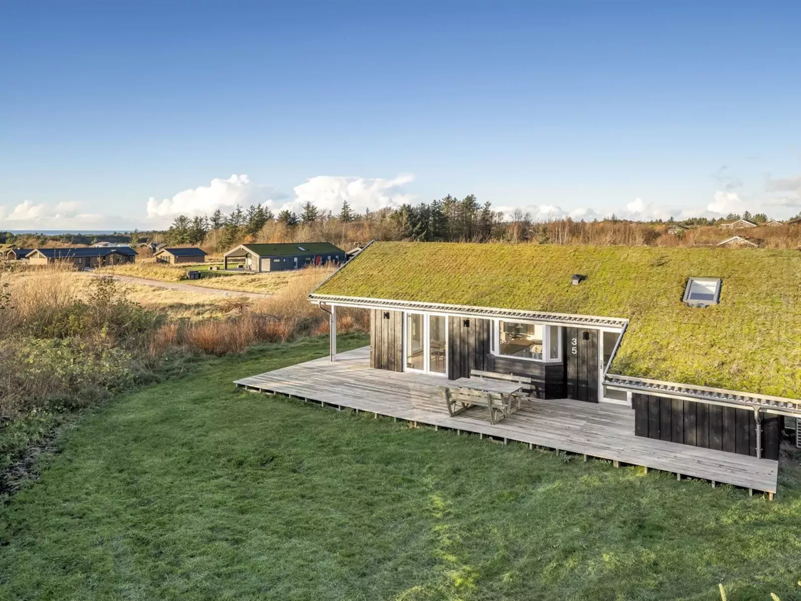 "Ilya" - 1.7km from the sea-Buiten