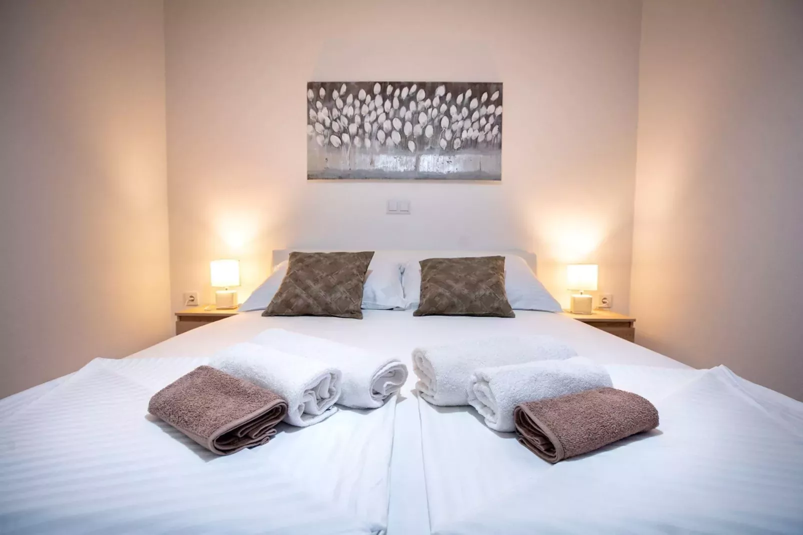 Villa Guliva - Apartment Golden Sun with Sea View-Slaapkamer